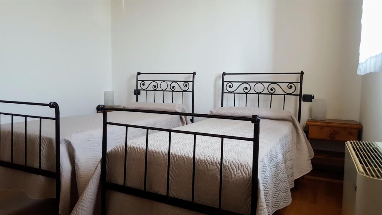 רובאנו Agriturismo Borgo Borromeo מראה חיצוני תמונה