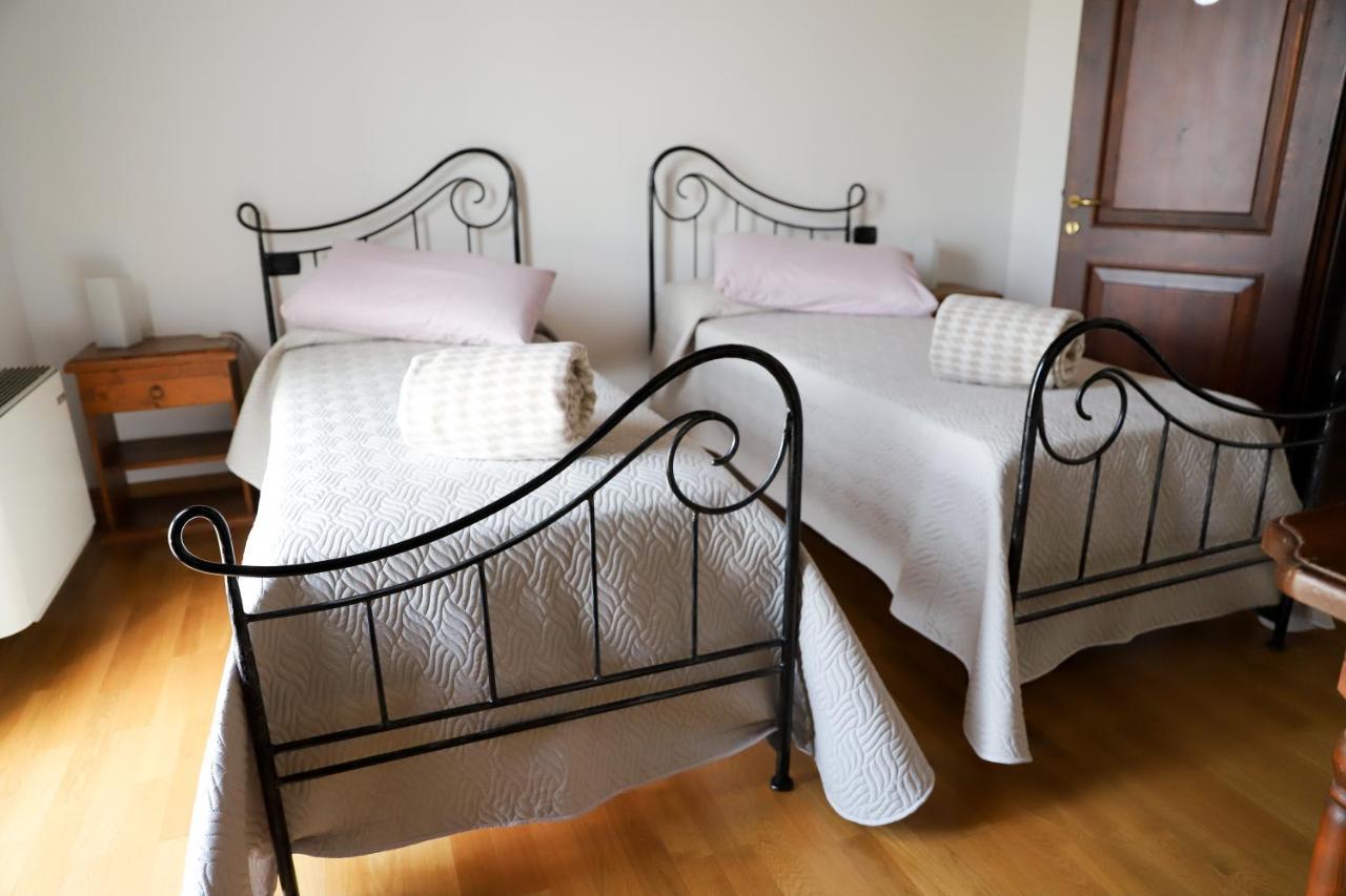 רובאנו Agriturismo Borgo Borromeo מראה חיצוני תמונה